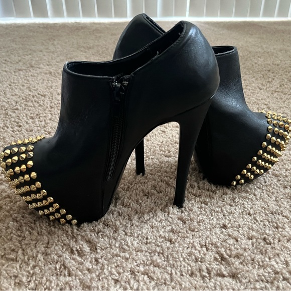 Steve Madden Vampiree Black Leather Booties - Picture 6 of 12